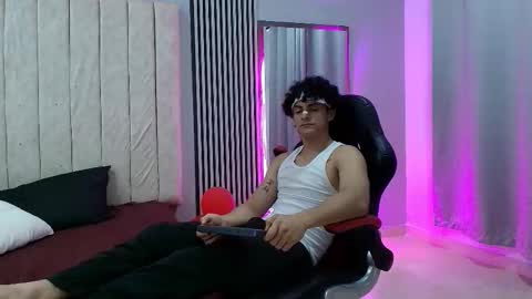 andres_cream online show from 09-23-25, 04:15