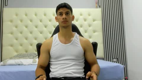 andres_stud online show from 02-08-26, 03:43