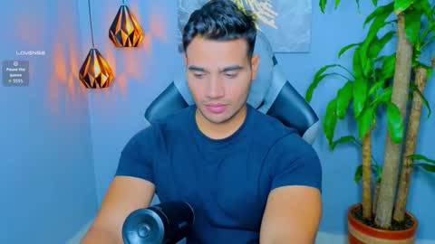 Andres online show from 09-10-25, 01:49