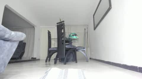 Isa  --------- online show from 01-31-25, 02:37