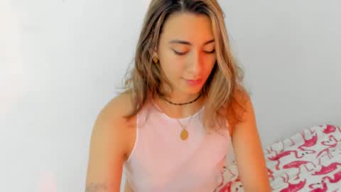 Isa  --------- online show from 03-08-25, 03:17