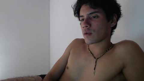 Snapshot of andrestorres0 chatting on 12-10-24, 04:45 Andres Torres online show from 12-10-24, 04:45