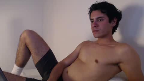 Snapshot of andrestorres0 chatting on 12-24-24, 09:44 Andres Torres online show from 12-24-24, 09:44