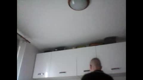 andrew3356577 online show from 01-01-25, 10:21