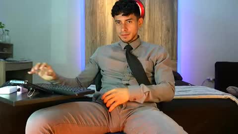 Andrew online show from 10-08-25, 03:48