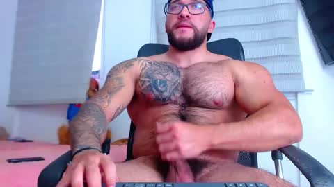 Snapshot of andrew_holden__ chatting on 02-11-25, 10:50 andrew_holden__ online show from 02-11-25, 10:50