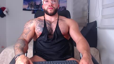 Snapshot of andrew_holden__ chatting on 09-17-25, 12:45 andrew_holden__ online show from 09-17-25, 12:45