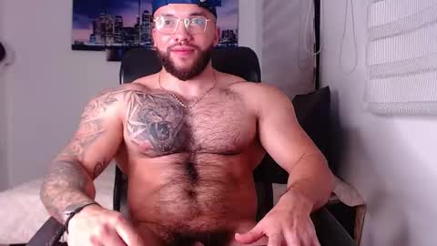 Snapshot of andrew_holden__ chatting on 10-01-25, 11:55 andrew_holden__ online show from 10-01-25, 11:55