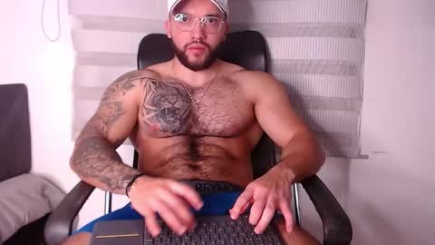 Snapshot of andrew_holden__ chatting on 11-12-25, 12:11 andrew_holden__ online show from 11-12-25, 12:11