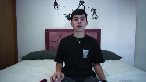 andrew restrepo online show from 10-18-25, 07:47