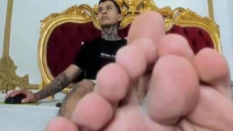 andrew_sanders69 online show from 01-12-26, 07:41