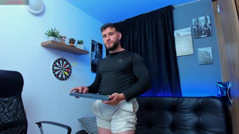 Andrew Diaz online show from 02-05-25, 02:08