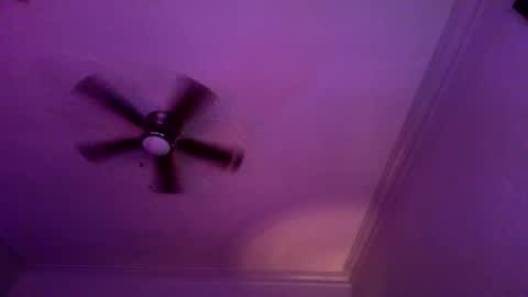 Snapshot of andrewgennie chatting on 02-18-26, 08:10 andrewgennie online show from 02-18-26, 08:10