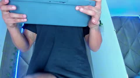 ANDREW KENNOXX online show from 02-04-26, 07:20