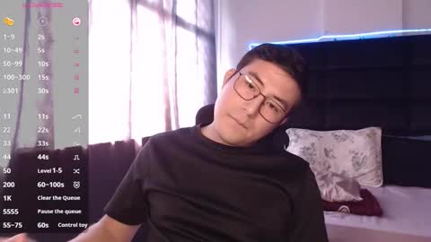 andrewmhilton_ online show from 11-17-25, 07:08