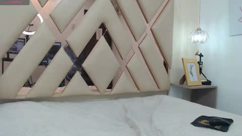 Snapshot of andrewsmile_ chatting on 01-16-25, 03:24 ANDREW online show from 01-16-25, 03:24