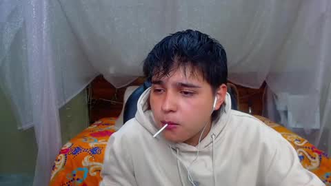 Snapshot of andrewsmile_ chatting on 02-24-25, 12:16 ANDREW online show from 02-24-25, 12:16