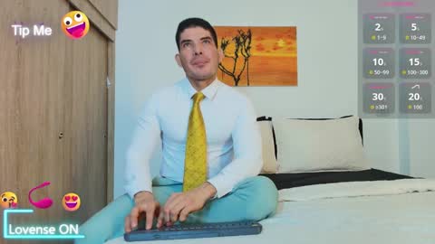 Snapshot of andrewstelee chatting on 09-20-25, 04:46 andrewstelee online show from 09-20-25, 04:46