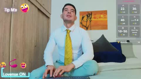 Snapshot of andrewstelee chatting on 09-27-25, 08:47 andrewstelee online show from 09-27-25, 08:47