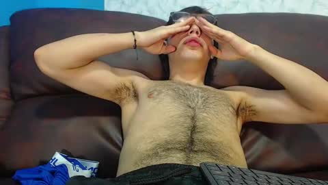 Snapshot of andreww_whitee chatting on 01-18-25, 11:00 AndreW White online show from 01-18-25, 11:00