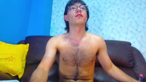 Snapshot of andreww_whitee chatting on 02-16-25, 02:42 AndreW White online show from 02-16-25, 02:42