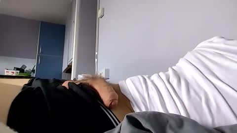 andrewwhitby online show from 09-27-25, 03:06