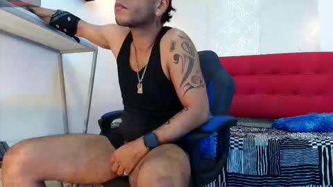   online show from 10-31-25, 01:06