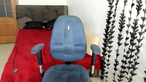 andrianabelle online show from 10-19-25, 03:12