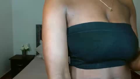 Snapshot of andrienna chatting on 10-22-25, 05:30 Anna online show from 10-22-25, 05:30