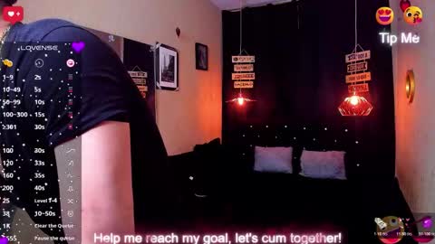      online show from 10-28-25, 07:27