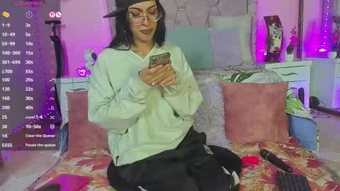 Snapshot of andromedashine chatting on 10-18-25, 01:30 vero paez online show from 10-18-25, 01:30