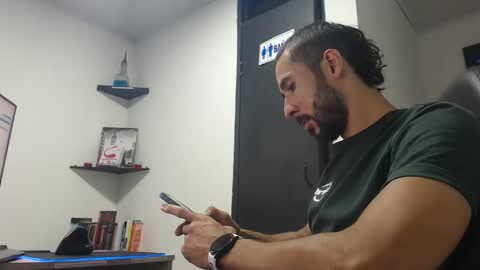 Andru online show from 12-18-24, 05:15