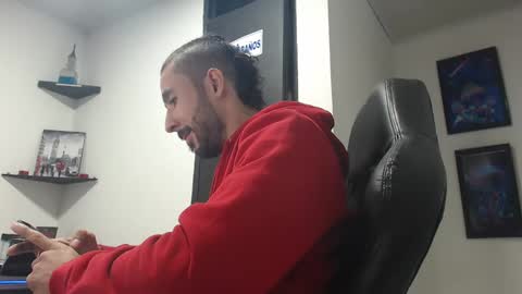 Andru online show from 12-23-24, 05:17