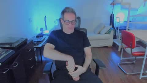 Andrew online show from 10-28-25, 08:11