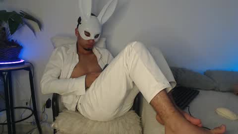 Snapshot of andy_0018 chatting on 12-02-24, 08:44 Andy online show from 12-02-24, 08:44