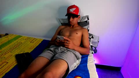 Snapshot of andy_0018 chatting on 01-19-25, 11:23 Andy online show from 01-19-25, 11:23