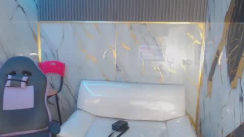 andy_dan1 online show from 10-22-25, 02:39