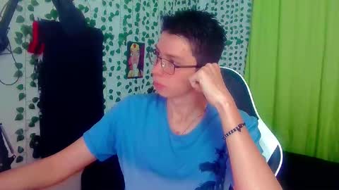 Andy Gray online show from 10-19-25, 03:45