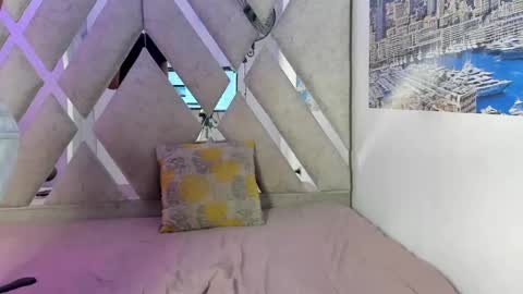 andy_jones7 online show from 09-19-25, 03:30