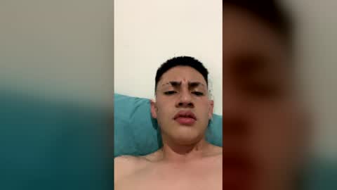 andy_twink18 online show from 03-04-26, 11:00