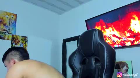 Snapshot of andy_walker_ chatting on 02-27-26, 04:18 Andres online show from 02-27-26, 04:18