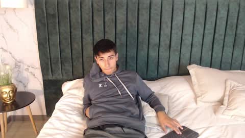 Andy Joy  online show from 01-12-25, 11:50