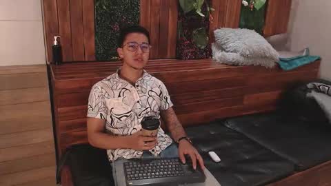 Andy Joy  online show from 11-10-25, 11:42