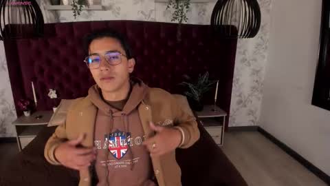 Snapshot of andyjoy_ chatting on 12-18-25, 11:38 Andy Joy online show from 12-18-25, 11:38