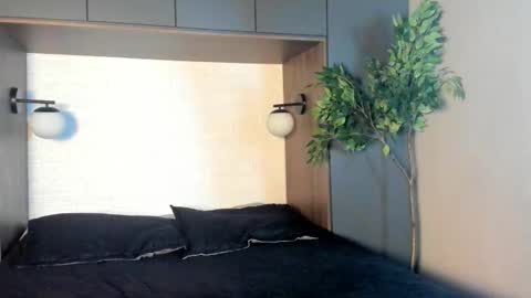 Snapshot of andyjoy_ chatting on 01-08-26, 11:23 Andy Joy online show from 01-08-26, 11:23