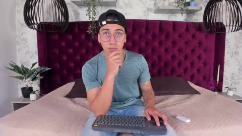 Snapshot of andyjoy_ chatting on 02-19-26, 11:39 Andy Joy online show from 02-19-26, 11:39