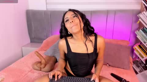 AndySaenzz online show from 10-03-25, 03:58