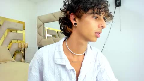 Snapshot of andyxibrat chatting on 09-26-25, 07:51 andyxibrat online show from 09-26-25, 07:51