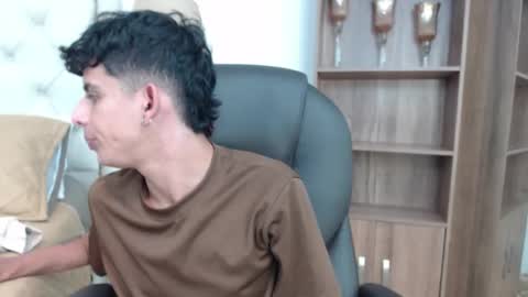 andyxibrat online show from 04-06-26, 06:42