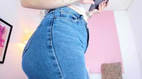 Andy  online show from 02-12-26, 12:00